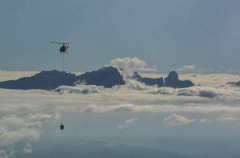 Anflug vor Dachstein und Koppenkarstein 